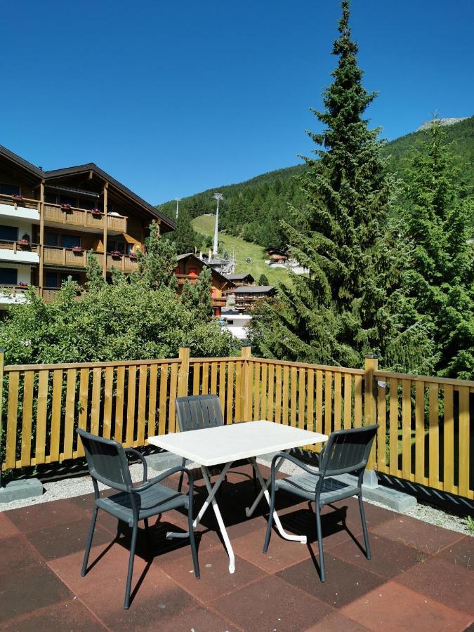 Ferienhaus Hostel Allalin Grächen Εξωτερικό φωτογραφία
